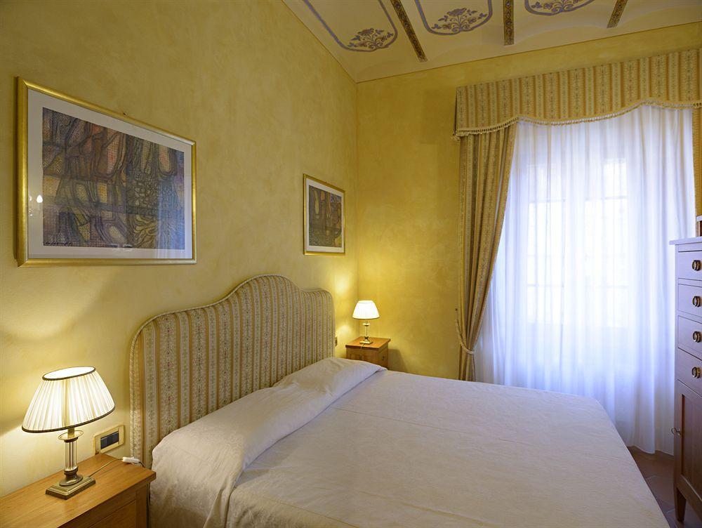 B&B Palazzo Al Torrione 2 San Gimignano Exterior photo