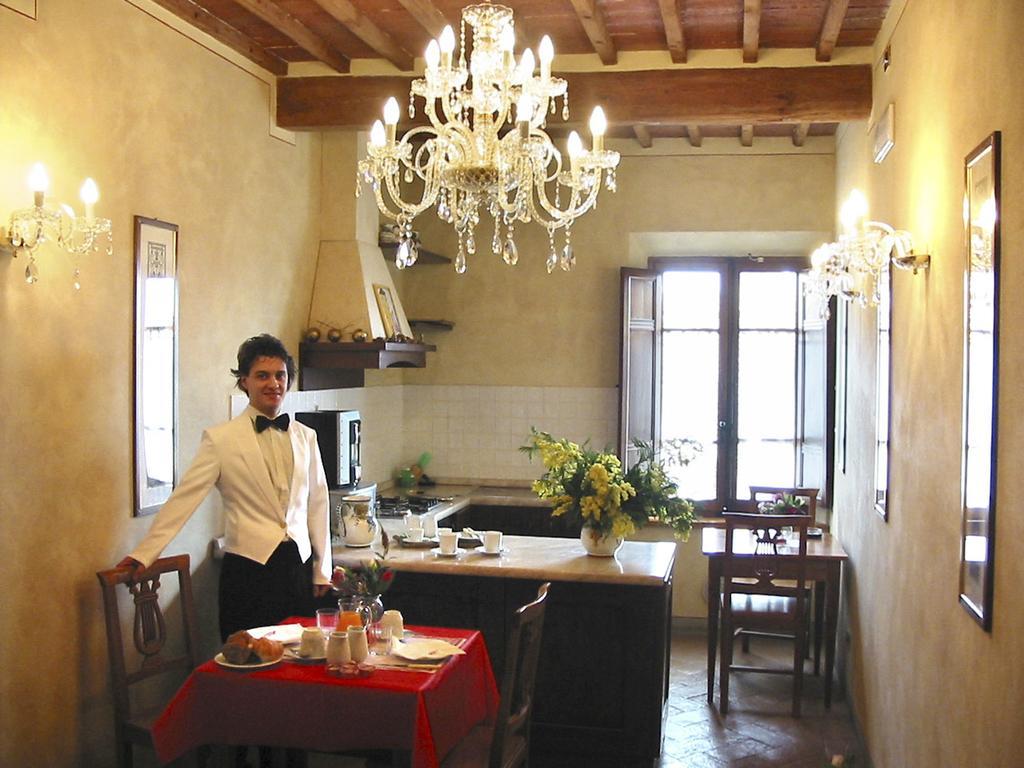 B&B Palazzo Al Torrione 2 San Gimignano Exterior photo