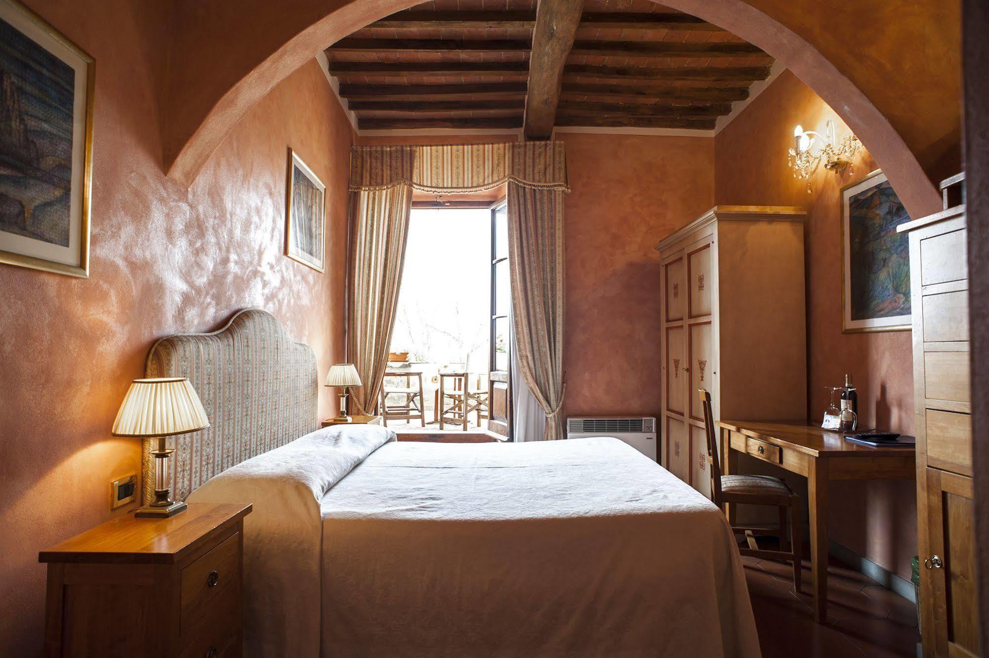 B&B Palazzo Al Torrione 2 San Gimignano Exterior photo