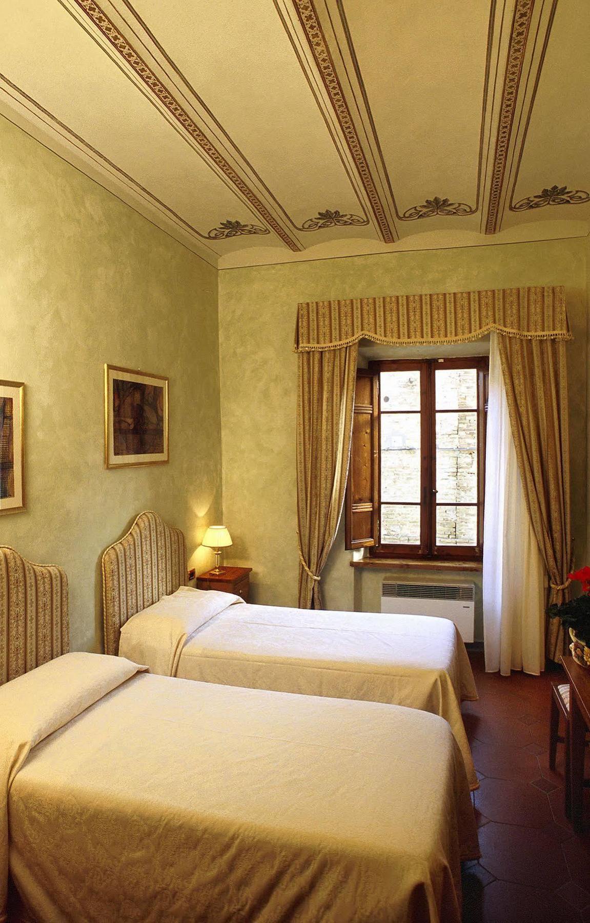 B&B Palazzo Al Torrione 2 San Gimignano Exterior photo
